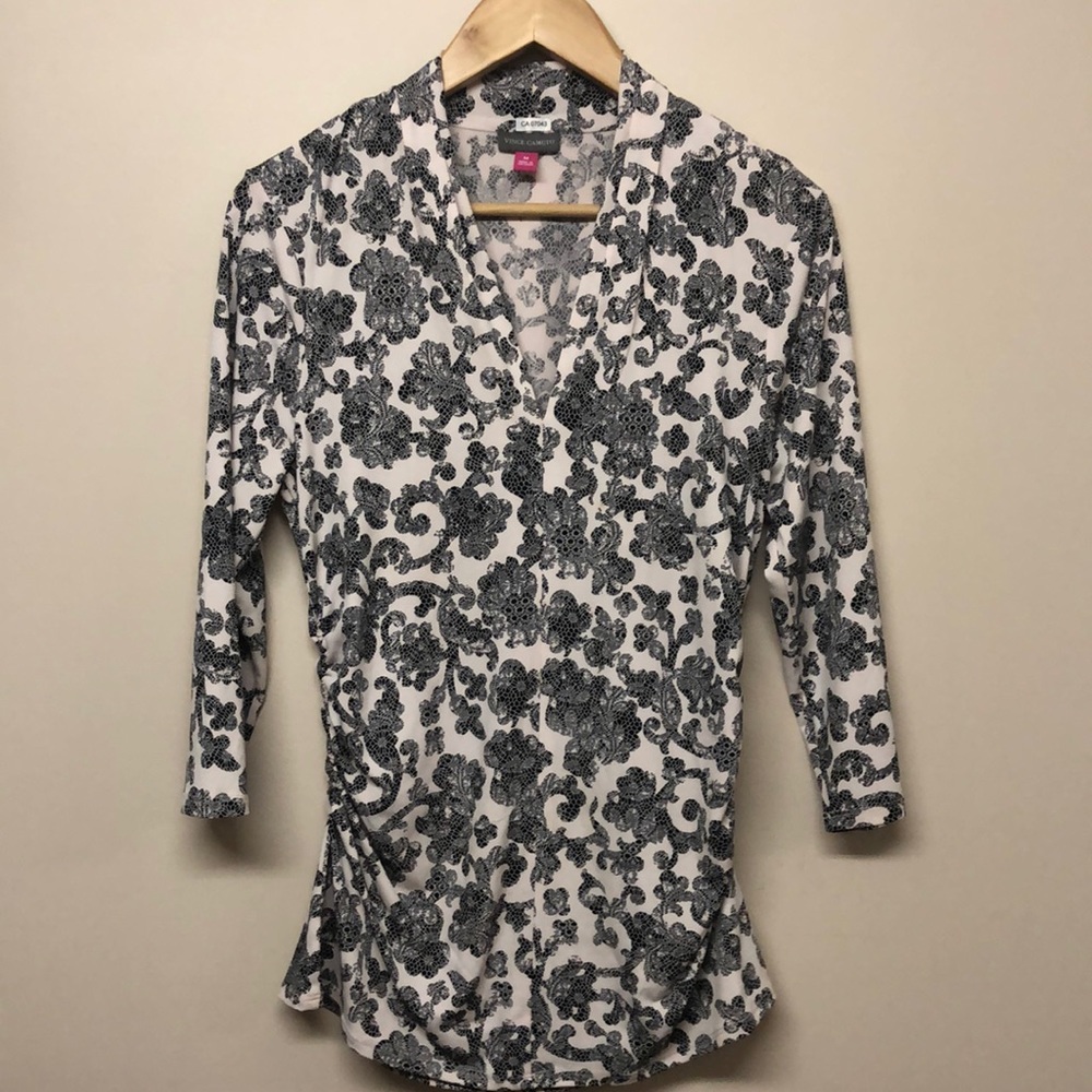Vince Camuto black/white blouse